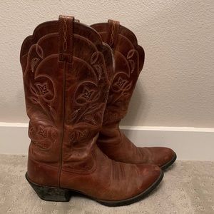 Ariat women’s brown cowgirl boots size 8.5